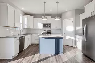 1353 Chestnut Cir, Carver, MN 55315 - Photo 9