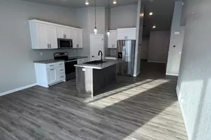 917 Village Ln, Detroit Lakes, MN 56501 - Photo 5