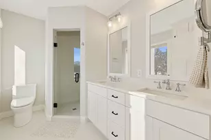 115 Ardmore Dr, Golden Valley, MN 55422 - Photo 25