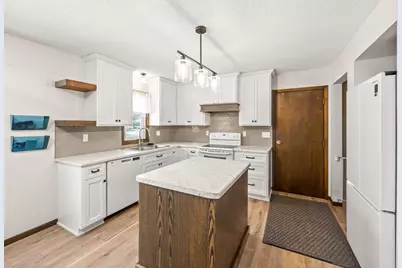 26 4th Avenue SE, Saint Joseph, MN 56374 - Photo 7