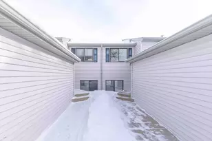 2832 32nd St S, Moorhead, MN 56560 - Photo 5