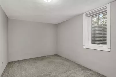 1811 Stanbridge Avenue, Roseville, MN 55113 - Photo 27