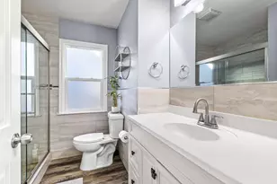 975 Hyacinth Ave E, Saint Paul, MN 55106 - Photo 13