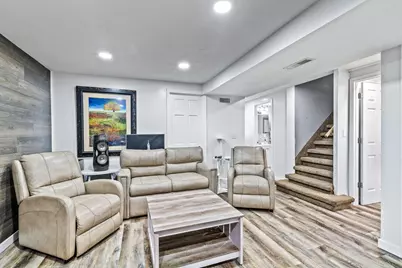 975 Hyacinth Avenue E, Saint Paul, MN 55106 - Photo 15