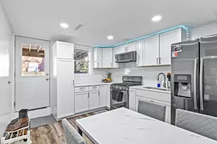 975 Hyacinth Ave E, Saint Paul, MN 55106 - Photo 19