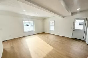 515 E Spring St, Redwood Falls, MN 56283 - Photo 5