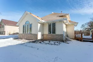 5537 Golfview Ave N, Oakdale, MN 55128 - Photo 45