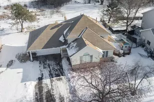 5537 Golfview Ave N, Oakdale, MN 55128 - Photo 7