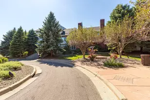 7540 Edinborough Way, Edina, MN 55435 - Photo 47