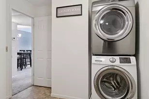 7540 Edinborough Way, Edina, MN 55435 - Photo 29