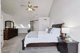 7540 Edinborough Way, Edina, MN 55435 - Photo 33