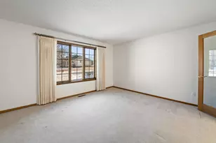 8111 Kimberly Ln N, Maple Grove, MN 55311 - Photo 23