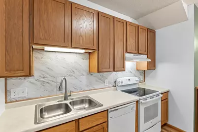 90 Bridgewater Trail, Hudson, WI 54016 - Photo 9