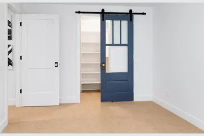 231 Manitoba Avenue N #Main Level, Wayzata, MN 55391 - Photo 5