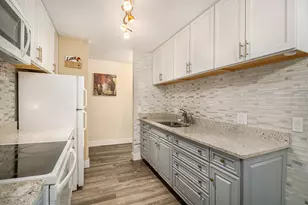 4001 Heritage Hills Dr, Bloomington, MN 55437 - Photo 1