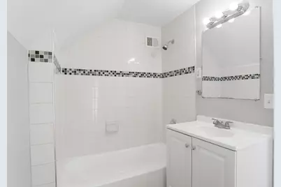 188 Wyoming Street E, Saint Paul, MN 55107 - Photo 9