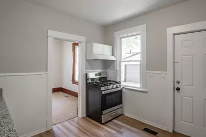 188 Wyoming Street E, Saint Paul, MN 55107 - Photo 3