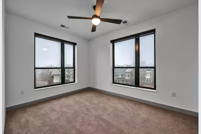 640 Wisconsin Avenue N #318, Golden Valley, MN 55427 - Photo 3