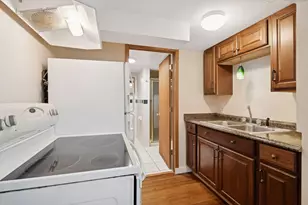 9642 Columbus Ave S, Bloomington, MN 55420 - Photo 33