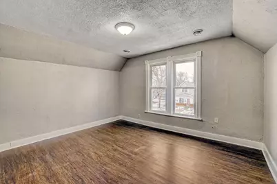 911 Sims Avenue, Saint Paul, MN 55106 - Photo 7