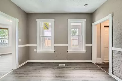 911 Sims Avenue, Saint Paul, MN 55106 - Photo 11