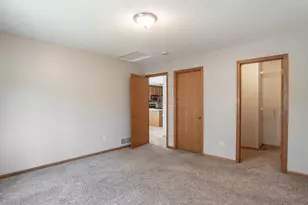 15174 Cates Lake Dr, Prior Lake, MN 55372 - Photo 9