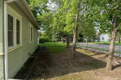 1002 Lowry Avenue N, Minneapolis, MN 55411 - Photo 11