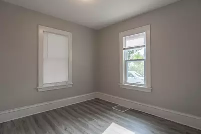 1002 Lowry Avenue N, Minneapolis, MN 55411 - Photo 5