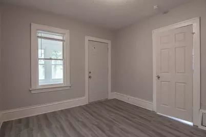 1002 Lowry Avenue N, Minneapolis, MN 55411 - Photo 7