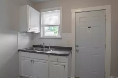 1002 Lowry Avenue N, Minneapolis, MN 55411 - Photo 3