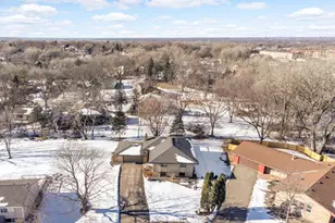 3108 Red Oak Cir N, Burnsville, MN 55337 - Photo 3