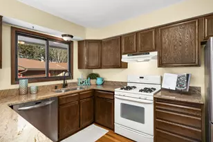 3108 Red Oak Cir N, Burnsville, MN 55337 - Photo 17