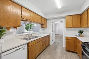 15834 Griffon Path, Apple Valley, MN 55124 - Photo 11