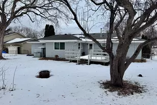 6109 Bethia Ln, Brooklyn Park, MN 55429 - Photo 3