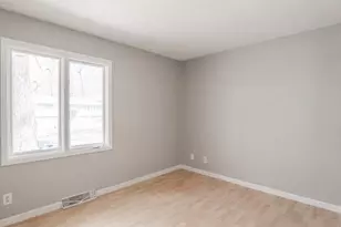 13100 Thomas Ave S, Burnsville, MN 55337 - Photo 11