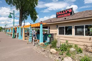 2365 Floral Dr, White Bear Lake, MN 55110 - Photo 33