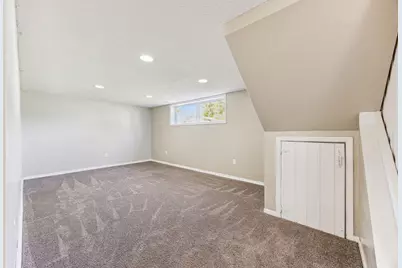 8040 Xenia Avenue N, Brooklyn Park, MN 55443 - Photo 13