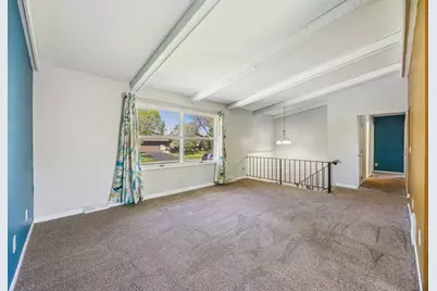 8040 Xenia Avenue N, Brooklyn Park, MN 55443 - Photo 5