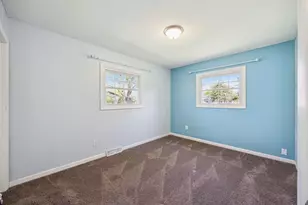 8040 Xenia Ave N, Brooklyn Park, MN 55443 - Photo 11