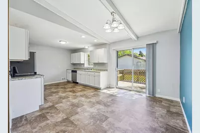 8040 Xenia Avenue N, Brooklyn Park, MN 55443 - Photo 7