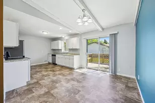 8040 Xenia Ave N, Brooklyn Park, MN 55443 - Photo 7