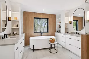 834 Cree Dr, Chanhassen, MN 55317 - Photo 49