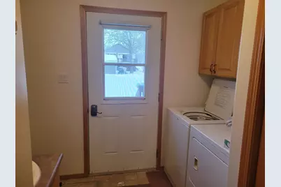 322 Saint Paul Avenue S, Thief River Falls, MN 56701 - Photo 23