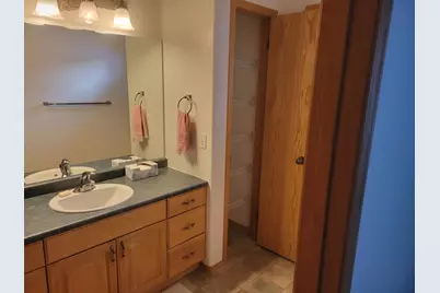 322 Saint Paul Avenue S, Thief River Falls, MN 56701 - Photo 21