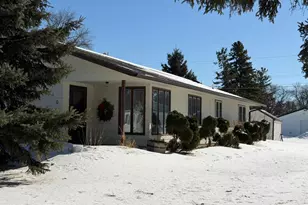 910 2nd St NE, Roseau, MN 56751 - Photo 1