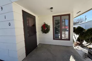 910 2nd St NE, Roseau, MN 56751 - Photo 3