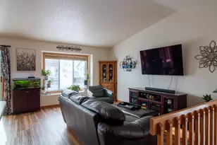 937 36th Ave S, Moorhead, MN 56560 - Photo 3