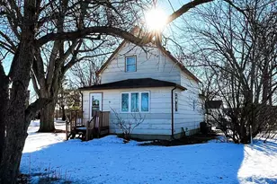 643 1st Ave E, Cambridge, MN 55008 - Photo 1