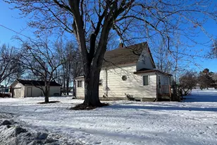 643 1st Ave E, Cambridge, MN 55008 - Photo 3