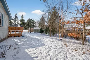 3407 Emerald Dr, White Bear Lake, MN 55110 - Photo 9